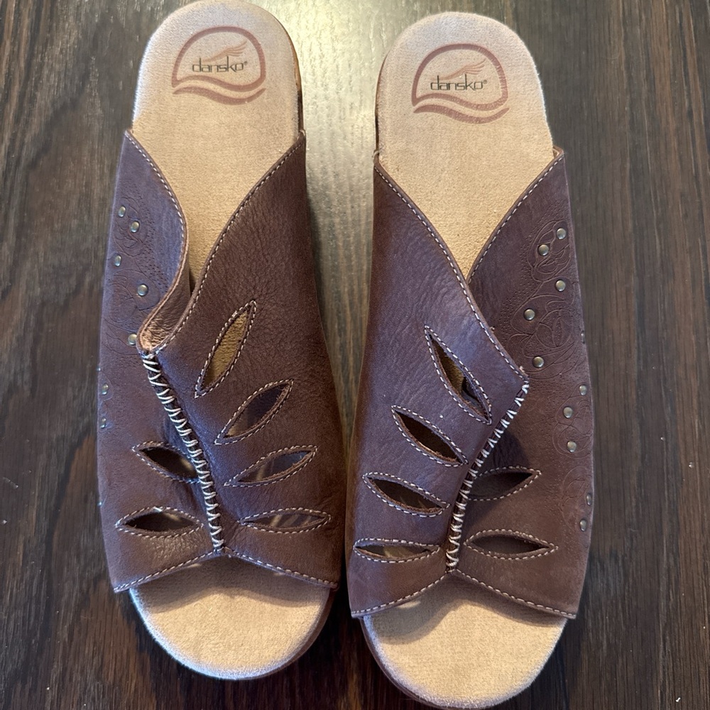Dansko Leather Wooden Clogs Size 41 / 10
 Brown Cutout Floral Design